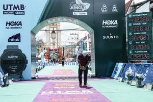 BIB: 
                            <button type="button" onclick="openModal(26370918)" class="btn btn-primary btn-sm float-right btn-popup" data-toggle="modal" data-target=".modal-high-quality">
                        <i class="fas fa-shopping-cart"></i> Add to Cart
                    </button>
                                            <button type="button" onclick="isThisMe(26370918, true)" class="btn btn-success btn-sm float-right btn-popup btn-isme hidden" data-toggle="tooltip" data-placement="bottom" title="นี่คือรูปของคุณใช่ไหม คลิกที่นี่เพื่อเอาเข้าอัลบั้ม">
                        <i class="fas fa-plus"></i> Add to album
                    </button>
                    <button type="button" onclick="isThisMe(26370918, false)" class="btn btn-warning btn-sm float-right btn-popup btn-isnotme hidden">
                        <i class="fas fa-ban"></i> Remove from album
                    </button>