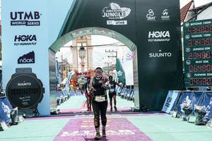 BIB: 
                            <button type="button" onclick="openModal(26370555)" class="btn btn-primary btn-sm float-right btn-popup" data-toggle="modal" data-target=".modal-high-quality">
                        <i class="fas fa-shopping-cart"></i> Add to Cart
                    </button>
                                            <button type="button" onclick="isThisMe(26370555, true)" class="btn btn-success btn-sm float-right btn-popup btn-isme hidden" data-toggle="tooltip" data-placement="bottom" title="นี่คือรูปของคุณใช่ไหม คลิกที่นี่เพื่อเอาเข้าอัลบั้ม">
                        <i class="fas fa-plus"></i> Add to album
                    </button>
                    <button type="button" onclick="isThisMe(26370555, false)" class="btn btn-warning btn-sm float-right btn-popup btn-isnotme hidden">
                        <i class="fas fa-ban"></i> Remove from album
                    </button>