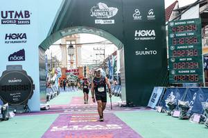 BIB: 
                            <button type="button" onclick="openModal(26370249)" class="btn btn-primary btn-sm float-right btn-popup" data-toggle="modal" data-target=".modal-high-quality">
                        <i class="fas fa-shopping-cart"></i> Add to Cart
                    </button>
                                            <button type="button" onclick="isThisMe(26370249, true)" class="btn btn-success btn-sm float-right btn-popup btn-isme hidden" data-toggle="tooltip" data-placement="bottom" title="นี่คือรูปของคุณใช่ไหม คลิกที่นี่เพื่อเอาเข้าอัลบั้ม">
                        <i class="fas fa-plus"></i> Add to album
                    </button>
                    <button type="button" onclick="isThisMe(26370249, false)" class="btn btn-warning btn-sm float-right btn-popup btn-isnotme hidden">
                        <i class="fas fa-ban"></i> Remove from album
                    </button>