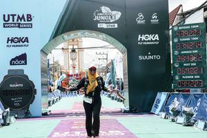 BIB: 
                            <button type="button" onclick="openModal(26370475)" class="btn btn-primary btn-sm float-right btn-popup" data-toggle="modal" data-target=".modal-high-quality">
                        <i class="fas fa-shopping-cart"></i> Add to Cart
                    </button>
                                            <button type="button" onclick="isThisMe(26370475, true)" class="btn btn-success btn-sm float-right btn-popup btn-isme hidden" data-toggle="tooltip" data-placement="bottom" title="นี่คือรูปของคุณใช่ไหม คลิกที่นี่เพื่อเอาเข้าอัลบั้ม">
                        <i class="fas fa-plus"></i> Add to album
                    </button>
                    <button type="button" onclick="isThisMe(26370475, false)" class="btn btn-warning btn-sm float-right btn-popup btn-isnotme hidden">
                        <i class="fas fa-ban"></i> Remove from album
                    </button>