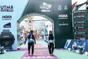 BIB: 
                            <button type="button" onclick="openModal(26371063)" class="btn btn-primary btn-sm float-right btn-popup" data-toggle="modal" data-target=".modal-high-quality">
                        <i class="fas fa-shopping-cart"></i> Add to Cart
                    </button>
                                            <button type="button" onclick="isThisMe(26371063, true)" class="btn btn-success btn-sm float-right btn-popup btn-isme hidden" data-toggle="tooltip" data-placement="bottom" title="นี่คือรูปของคุณใช่ไหม คลิกที่นี่เพื่อเอาเข้าอัลบั้ม">
                        <i class="fas fa-plus"></i> Add to album
                    </button>
                    <button type="button" onclick="isThisMe(26371063, false)" class="btn btn-warning btn-sm float-right btn-popup btn-isnotme hidden">
                        <i class="fas fa-ban"></i> Remove from album
                    </button>