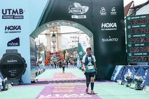 BIB: 
                            <button type="button" onclick="openModal(26370675)" class="btn btn-primary btn-sm float-right btn-popup" data-toggle="modal" data-target=".modal-high-quality">
                        <i class="fas fa-shopping-cart"></i> Add to Cart
                    </button>
                                            <button type="button" onclick="isThisMe(26370675, true)" class="btn btn-success btn-sm float-right btn-popup btn-isme hidden" data-toggle="tooltip" data-placement="bottom" title="นี่คือรูปของคุณใช่ไหม คลิกที่นี่เพื่อเอาเข้าอัลบั้ม">
                        <i class="fas fa-plus"></i> Add to album
                    </button>
                    <button type="button" onclick="isThisMe(26370675, false)" class="btn btn-warning btn-sm float-right btn-popup btn-isnotme hidden">
                        <i class="fas fa-ban"></i> Remove from album
                    </button>