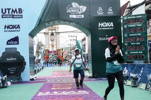 BIB: 
                            <button type="button" onclick="openModal(26370112)" class="btn btn-primary btn-sm float-right btn-popup" data-toggle="modal" data-target=".modal-high-quality">
                        <i class="fas fa-shopping-cart"></i> Add to Cart
                    </button>
                                            <button type="button" onclick="isThisMe(26370112, true)" class="btn btn-success btn-sm float-right btn-popup btn-isme hidden" data-toggle="tooltip" data-placement="bottom" title="นี่คือรูปของคุณใช่ไหม คลิกที่นี่เพื่อเอาเข้าอัลบั้ม">
                        <i class="fas fa-plus"></i> Add to album
                    </button>
                    <button type="button" onclick="isThisMe(26370112, false)" class="btn btn-warning btn-sm float-right btn-popup btn-isnotme hidden">
                        <i class="fas fa-ban"></i> Remove from album
                    </button>