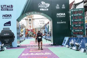 BIB: 
                            <button type="button" onclick="openModal(26370248)" class="btn btn-primary btn-sm float-right btn-popup" data-toggle="modal" data-target=".modal-high-quality">
                        <i class="fas fa-shopping-cart"></i> Add to Cart
                    </button>
                                            <button type="button" onclick="isThisMe(26370248, true)" class="btn btn-success btn-sm float-right btn-popup btn-isme hidden" data-toggle="tooltip" data-placement="bottom" title="นี่คือรูปของคุณใช่ไหม คลิกที่นี่เพื่อเอาเข้าอัลบั้ม">
                        <i class="fas fa-plus"></i> Add to album
                    </button>
                    <button type="button" onclick="isThisMe(26370248, false)" class="btn btn-warning btn-sm float-right btn-popup btn-isnotme hidden">
                        <i class="fas fa-ban"></i> Remove from album
                    </button>