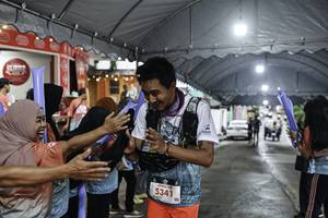 BIB: 
                            <button type="button" onclick="openModal(26304057)" class="btn btn-primary btn-sm float-right btn-popup" data-toggle="modal" data-target=".modal-high-quality">
                        <i class="fas fa-shopping-cart"></i> Add to Cart
                    </button>
                                            <button type="button" onclick="isThisMe(26304057, true)" class="btn btn-success btn-sm float-right btn-popup btn-isme hidden" data-toggle="tooltip" data-placement="bottom" title="นี่คือรูปของคุณใช่ไหม คลิกที่นี่เพื่อเอาเข้าอัลบั้ม">
                        <i class="fas fa-plus"></i> Add to album
                    </button>
                    <button type="button" onclick="isThisMe(26304057, false)" class="btn btn-warning btn-sm float-right btn-popup btn-isnotme hidden">
                        <i class="fas fa-ban"></i> Remove from album
                    </button>