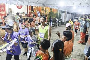 BIB: 
                            <button type="button" onclick="openModal(26305923)" class="btn btn-primary btn-sm float-right btn-popup" data-toggle="modal" data-target=".modal-high-quality">
                        <i class="fas fa-shopping-cart"></i> Add to Cart
                    </button>
                                            <button type="button" onclick="isThisMe(26305923, true)" class="btn btn-success btn-sm float-right btn-popup btn-isme hidden" data-toggle="tooltip" data-placement="bottom" title="นี่คือรูปของคุณใช่ไหม คลิกที่นี่เพื่อเอาเข้าอัลบั้ม">
                        <i class="fas fa-plus"></i> Add to album
                    </button>
                    <button type="button" onclick="isThisMe(26305923, false)" class="btn btn-warning btn-sm float-right btn-popup btn-isnotme hidden">
                        <i class="fas fa-ban"></i> Remove from album
                    </button>