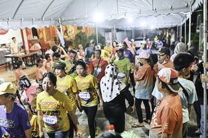 BIB: 
                            <button type="button" onclick="openModal(26305222)" class="btn btn-primary btn-sm float-right btn-popup" data-toggle="modal" data-target=".modal-high-quality">
                        <i class="fas fa-shopping-cart"></i> Add to Cart
                    </button>
                                            <button type="button" onclick="isThisMe(26305222, true)" class="btn btn-success btn-sm float-right btn-popup btn-isme hidden" data-toggle="tooltip" data-placement="bottom" title="นี่คือรูปของคุณใช่ไหม คลิกที่นี่เพื่อเอาเข้าอัลบั้ม">
                        <i class="fas fa-plus"></i> Add to album
                    </button>
                    <button type="button" onclick="isThisMe(26305222, false)" class="btn btn-warning btn-sm float-right btn-popup btn-isnotme hidden">
                        <i class="fas fa-ban"></i> Remove from album
                    </button>