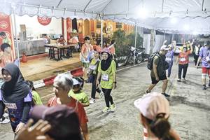 BIB: 
                            <button type="button" onclick="openModal(26306080)" class="btn btn-primary btn-sm float-right btn-popup" data-toggle="modal" data-target=".modal-high-quality">
                        <i class="fas fa-shopping-cart"></i> Add to Cart
                    </button>
                                            <button type="button" onclick="isThisMe(26306080, true)" class="btn btn-success btn-sm float-right btn-popup btn-isme hidden" data-toggle="tooltip" data-placement="bottom" title="นี่คือรูปของคุณใช่ไหม คลิกที่นี่เพื่อเอาเข้าอัลบั้ม">
                        <i class="fas fa-plus"></i> Add to album
                    </button>
                    <button type="button" onclick="isThisMe(26306080, false)" class="btn btn-warning btn-sm float-right btn-popup btn-isnotme hidden">
                        <i class="fas fa-ban"></i> Remove from album
                    </button>