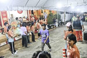 BIB: 
                            <button type="button" onclick="openModal(26305806)" class="btn btn-primary btn-sm float-right btn-popup" data-toggle="modal" data-target=".modal-high-quality">
                        <i class="fas fa-shopping-cart"></i> Add to Cart
                    </button>
                                            <button type="button" onclick="isThisMe(26305806, true)" class="btn btn-success btn-sm float-right btn-popup btn-isme hidden" data-toggle="tooltip" data-placement="bottom" title="นี่คือรูปของคุณใช่ไหม คลิกที่นี่เพื่อเอาเข้าอัลบั้ม">
                        <i class="fas fa-plus"></i> Add to album
                    </button>
                    <button type="button" onclick="isThisMe(26305806, false)" class="btn btn-warning btn-sm float-right btn-popup btn-isnotme hidden">
                        <i class="fas fa-ban"></i> Remove from album
                    </button>