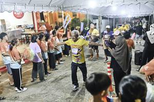 BIB: 
                            <button type="button" onclick="openModal(26304982)" class="btn btn-primary btn-sm float-right btn-popup" data-toggle="modal" data-target=".modal-high-quality">
                        <i class="fas fa-shopping-cart"></i> Add to Cart
                    </button>
                                            <button type="button" onclick="isThisMe(26304982, true)" class="btn btn-success btn-sm float-right btn-popup btn-isme hidden" data-toggle="tooltip" data-placement="bottom" title="นี่คือรูปของคุณใช่ไหม คลิกที่นี่เพื่อเอาเข้าอัลบั้ม">
                        <i class="fas fa-plus"></i> Add to album
                    </button>
                    <button type="button" onclick="isThisMe(26304982, false)" class="btn btn-warning btn-sm float-right btn-popup btn-isnotme hidden">
                        <i class="fas fa-ban"></i> Remove from album
                    </button>