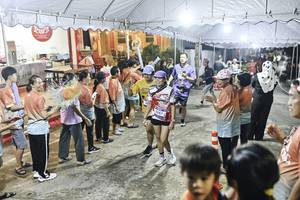 BIB: 
                            <button type="button" onclick="openModal(26304800)" class="btn btn-primary btn-sm float-right btn-popup" data-toggle="modal" data-target=".modal-high-quality">
                        <i class="fas fa-shopping-cart"></i> Add to Cart
                    </button>
                                            <button type="button" onclick="isThisMe(26304800, true)" class="btn btn-success btn-sm float-right btn-popup btn-isme hidden" data-toggle="tooltip" data-placement="bottom" title="นี่คือรูปของคุณใช่ไหม คลิกที่นี่เพื่อเอาเข้าอัลบั้ม">
                        <i class="fas fa-plus"></i> Add to album
                    </button>
                    <button type="button" onclick="isThisMe(26304800, false)" class="btn btn-warning btn-sm float-right btn-popup btn-isnotme hidden">
                        <i class="fas fa-ban"></i> Remove from album
                    </button>