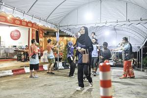 BIB: 
                            <button type="button" onclick="openModal(26306148)" class="btn btn-primary btn-sm float-right btn-popup" data-toggle="modal" data-target=".modal-high-quality">
                        <i class="fas fa-shopping-cart"></i> Add to Cart
                    </button>
                                            <button type="button" onclick="isThisMe(26306148, true)" class="btn btn-success btn-sm float-right btn-popup btn-isme hidden" data-toggle="tooltip" data-placement="bottom" title="นี่คือรูปของคุณใช่ไหม คลิกที่นี่เพื่อเอาเข้าอัลบั้ม">
                        <i class="fas fa-plus"></i> Add to album
                    </button>
                    <button type="button" onclick="isThisMe(26306148, false)" class="btn btn-warning btn-sm float-right btn-popup btn-isnotme hidden">
                        <i class="fas fa-ban"></i> Remove from album
                    </button>