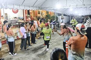 BIB: 
                            <button type="button" onclick="openModal(26305037)" class="btn btn-primary btn-sm float-right btn-popup" data-toggle="modal" data-target=".modal-high-quality">
                        <i class="fas fa-shopping-cart"></i> Add to Cart
                    </button>
                                            <button type="button" onclick="isThisMe(26305037, true)" class="btn btn-success btn-sm float-right btn-popup btn-isme hidden" data-toggle="tooltip" data-placement="bottom" title="นี่คือรูปของคุณใช่ไหม คลิกที่นี่เพื่อเอาเข้าอัลบั้ม">
                        <i class="fas fa-plus"></i> Add to album
                    </button>
                    <button type="button" onclick="isThisMe(26305037, false)" class="btn btn-warning btn-sm float-right btn-popup btn-isnotme hidden">
                        <i class="fas fa-ban"></i> Remove from album
                    </button>