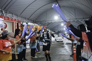 BIB: 
                            <button type="button" onclick="openModal(26304115)" class="btn btn-primary btn-sm float-right btn-popup" data-toggle="modal" data-target=".modal-high-quality">
                        <i class="fas fa-shopping-cart"></i> Add to Cart
                    </button>
                                            <button type="button" onclick="isThisMe(26304115, true)" class="btn btn-success btn-sm float-right btn-popup btn-isme hidden" data-toggle="tooltip" data-placement="bottom" title="นี่คือรูปของคุณใช่ไหม คลิกที่นี่เพื่อเอาเข้าอัลบั้ม">
                        <i class="fas fa-plus"></i> Add to album
                    </button>
                    <button type="button" onclick="isThisMe(26304115, false)" class="btn btn-warning btn-sm float-right btn-popup btn-isnotme hidden">
                        <i class="fas fa-ban"></i> Remove from album
                    </button>