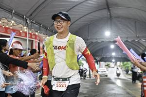 BIB: 
                            <button type="button" onclick="openModal(26304010)" class="btn btn-primary btn-sm float-right btn-popup" data-toggle="modal" data-target=".modal-high-quality">
                        <i class="fas fa-shopping-cart"></i> Add to Cart
                    </button>
                                            <button type="button" onclick="isThisMe(26304010, true)" class="btn btn-success btn-sm float-right btn-popup btn-isme hidden" data-toggle="tooltip" data-placement="bottom" title="นี่คือรูปของคุณใช่ไหม คลิกที่นี่เพื่อเอาเข้าอัลบั้ม">
                        <i class="fas fa-plus"></i> Add to album
                    </button>
                    <button type="button" onclick="isThisMe(26304010, false)" class="btn btn-warning btn-sm float-right btn-popup btn-isnotme hidden">
                        <i class="fas fa-ban"></i> Remove from album
                    </button>