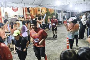 BIB: 
                            <button type="button" onclick="openModal(26304744)" class="btn btn-primary btn-sm float-right btn-popup" data-toggle="modal" data-target=".modal-high-quality">
                        <i class="fas fa-shopping-cart"></i> Add to Cart
                    </button>
                                            <button type="button" onclick="isThisMe(26304744, true)" class="btn btn-success btn-sm float-right btn-popup btn-isme hidden" data-toggle="tooltip" data-placement="bottom" title="นี่คือรูปของคุณใช่ไหม คลิกที่นี่เพื่อเอาเข้าอัลบั้ม">
                        <i class="fas fa-plus"></i> Add to album
                    </button>
                    <button type="button" onclick="isThisMe(26304744, false)" class="btn btn-warning btn-sm float-right btn-popup btn-isnotme hidden">
                        <i class="fas fa-ban"></i> Remove from album
                    </button>