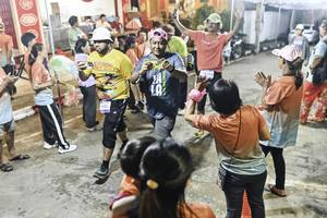 BIB: 
                            <button type="button" onclick="openModal(26305799)" class="btn btn-primary btn-sm float-right btn-popup" data-toggle="modal" data-target=".modal-high-quality">
                        <i class="fas fa-shopping-cart"></i> Add to Cart
                    </button>
                                            <button type="button" onclick="isThisMe(26305799, true)" class="btn btn-success btn-sm float-right btn-popup btn-isme hidden" data-toggle="tooltip" data-placement="bottom" title="นี่คือรูปของคุณใช่ไหม คลิกที่นี่เพื่อเอาเข้าอัลบั้ม">
                        <i class="fas fa-plus"></i> Add to album
                    </button>
                    <button type="button" onclick="isThisMe(26305799, false)" class="btn btn-warning btn-sm float-right btn-popup btn-isnotme hidden">
                        <i class="fas fa-ban"></i> Remove from album
                    </button>