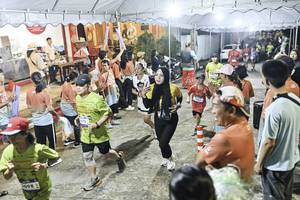 BIB: 
                            <button type="button" onclick="openModal(26305249)" class="btn btn-primary btn-sm float-right btn-popup" data-toggle="modal" data-target=".modal-high-quality">
                        <i class="fas fa-shopping-cart"></i> Add to Cart
                    </button>
                                            <button type="button" onclick="isThisMe(26305249, true)" class="btn btn-success btn-sm float-right btn-popup btn-isme hidden" data-toggle="tooltip" data-placement="bottom" title="นี่คือรูปของคุณใช่ไหม คลิกที่นี่เพื่อเอาเข้าอัลบั้ม">
                        <i class="fas fa-plus"></i> Add to album
                    </button>
                    <button type="button" onclick="isThisMe(26305249, false)" class="btn btn-warning btn-sm float-right btn-popup btn-isnotme hidden">
                        <i class="fas fa-ban"></i> Remove from album
                    </button>