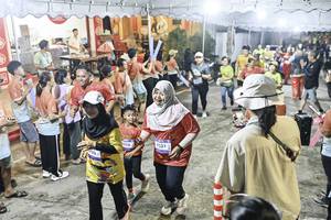 BIB: 
                            <button type="button" onclick="openModal(26305374)" class="btn btn-primary btn-sm float-right btn-popup" data-toggle="modal" data-target=".modal-high-quality">
                        <i class="fas fa-shopping-cart"></i> Add to Cart
                    </button>
                                            <button type="button" onclick="isThisMe(26305374, true)" class="btn btn-success btn-sm float-right btn-popup btn-isme hidden" data-toggle="tooltip" data-placement="bottom" title="นี่คือรูปของคุณใช่ไหม คลิกที่นี่เพื่อเอาเข้าอัลบั้ม">
                        <i class="fas fa-plus"></i> Add to album
                    </button>
                    <button type="button" onclick="isThisMe(26305374, false)" class="btn btn-warning btn-sm float-right btn-popup btn-isnotme hidden">
                        <i class="fas fa-ban"></i> Remove from album
                    </button>