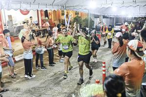 BIB: 
                            <button type="button" onclick="openModal(26305256)" class="btn btn-primary btn-sm float-right btn-popup" data-toggle="modal" data-target=".modal-high-quality">
                        <i class="fas fa-shopping-cart"></i> Add to Cart
                    </button>
                                            <button type="button" onclick="isThisMe(26305256, true)" class="btn btn-success btn-sm float-right btn-popup btn-isme hidden" data-toggle="tooltip" data-placement="bottom" title="นี่คือรูปของคุณใช่ไหม คลิกที่นี่เพื่อเอาเข้าอัลบั้ม">
                        <i class="fas fa-plus"></i> Add to album
                    </button>
                    <button type="button" onclick="isThisMe(26305256, false)" class="btn btn-warning btn-sm float-right btn-popup btn-isnotme hidden">
                        <i class="fas fa-ban"></i> Remove from album
                    </button>