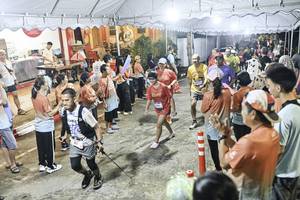 BIB: 
                            <button type="button" onclick="openModal(26305277)" class="btn btn-primary btn-sm float-right btn-popup" data-toggle="modal" data-target=".modal-high-quality">
                        <i class="fas fa-shopping-cart"></i> Add to Cart
                    </button>
                                            <button type="button" onclick="isThisMe(26305277, true)" class="btn btn-success btn-sm float-right btn-popup btn-isme hidden" data-toggle="tooltip" data-placement="bottom" title="นี่คือรูปของคุณใช่ไหม คลิกที่นี่เพื่อเอาเข้าอัลบั้ม">
                        <i class="fas fa-plus"></i> Add to album
                    </button>
                    <button type="button" onclick="isThisMe(26305277, false)" class="btn btn-warning btn-sm float-right btn-popup btn-isnotme hidden">
                        <i class="fas fa-ban"></i> Remove from album
                    </button>