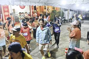 BIB: 
                            <button type="button" onclick="openModal(26305818)" class="btn btn-primary btn-sm float-right btn-popup" data-toggle="modal" data-target=".modal-high-quality">
                        <i class="fas fa-shopping-cart"></i> Add to Cart
                    </button>
                                            <button type="button" onclick="isThisMe(26305818, true)" class="btn btn-success btn-sm float-right btn-popup btn-isme hidden" data-toggle="tooltip" data-placement="bottom" title="นี่คือรูปของคุณใช่ไหม คลิกที่นี่เพื่อเอาเข้าอัลบั้ม">
                        <i class="fas fa-plus"></i> Add to album
                    </button>
                    <button type="button" onclick="isThisMe(26305818, false)" class="btn btn-warning btn-sm float-right btn-popup btn-isnotme hidden">
                        <i class="fas fa-ban"></i> Remove from album
                    </button>