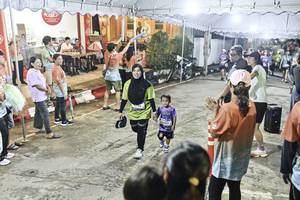 BIB: 
                            <button type="button" onclick="openModal(26305998)" class="btn btn-primary btn-sm float-right btn-popup" data-toggle="modal" data-target=".modal-high-quality">
                        <i class="fas fa-shopping-cart"></i> Add to Cart
                    </button>
                                            <button type="button" onclick="isThisMe(26305998, true)" class="btn btn-success btn-sm float-right btn-popup btn-isme hidden" data-toggle="tooltip" data-placement="bottom" title="นี่คือรูปของคุณใช่ไหม คลิกที่นี่เพื่อเอาเข้าอัลบั้ม">
                        <i class="fas fa-plus"></i> Add to album
                    </button>
                    <button type="button" onclick="isThisMe(26305998, false)" class="btn btn-warning btn-sm float-right btn-popup btn-isnotme hidden">
                        <i class="fas fa-ban"></i> Remove from album
                    </button>