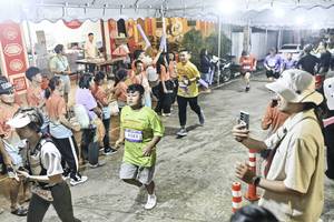 BIB: 
                            <button type="button" onclick="openModal(26305406)" class="btn btn-primary btn-sm float-right btn-popup" data-toggle="modal" data-target=".modal-high-quality">
                        <i class="fas fa-shopping-cart"></i> Add to Cart
                    </button>
                                            <button type="button" onclick="isThisMe(26305406, true)" class="btn btn-success btn-sm float-right btn-popup btn-isme hidden" data-toggle="tooltip" data-placement="bottom" title="นี่คือรูปของคุณใช่ไหม คลิกที่นี่เพื่อเอาเข้าอัลบั้ม">
                        <i class="fas fa-plus"></i> Add to album
                    </button>
                    <button type="button" onclick="isThisMe(26305406, false)" class="btn btn-warning btn-sm float-right btn-popup btn-isnotme hidden">
                        <i class="fas fa-ban"></i> Remove from album
                    </button>