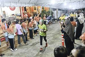 BIB: 
                            <button type="button" onclick="openModal(26304950)" class="btn btn-primary btn-sm float-right btn-popup" data-toggle="modal" data-target=".modal-high-quality">
                        <i class="fas fa-shopping-cart"></i> Add to Cart
                    </button>
                                            <button type="button" onclick="isThisMe(26304950, true)" class="btn btn-success btn-sm float-right btn-popup btn-isme hidden" data-toggle="tooltip" data-placement="bottom" title="นี่คือรูปของคุณใช่ไหม คลิกที่นี่เพื่อเอาเข้าอัลบั้ม">
                        <i class="fas fa-plus"></i> Add to album
                    </button>
                    <button type="button" onclick="isThisMe(26304950, false)" class="btn btn-warning btn-sm float-right btn-popup btn-isnotme hidden">
                        <i class="fas fa-ban"></i> Remove from album
                    </button>