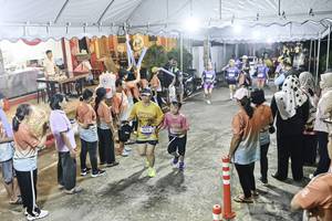 BIB: 
                            <button type="button" onclick="openModal(26305185)" class="btn btn-primary btn-sm float-right btn-popup" data-toggle="modal" data-target=".modal-high-quality">
                        <i class="fas fa-shopping-cart"></i> Add to Cart
                    </button>
                                            <button type="button" onclick="isThisMe(26305185, true)" class="btn btn-success btn-sm float-right btn-popup btn-isme hidden" data-toggle="tooltip" data-placement="bottom" title="นี่คือรูปของคุณใช่ไหม คลิกที่นี่เพื่อเอาเข้าอัลบั้ม">
                        <i class="fas fa-plus"></i> Add to album
                    </button>
                    <button type="button" onclick="isThisMe(26305185, false)" class="btn btn-warning btn-sm float-right btn-popup btn-isnotme hidden">
                        <i class="fas fa-ban"></i> Remove from album
                    </button>