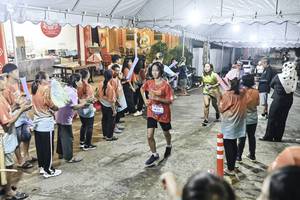 BIB: 
                            <button type="button" onclick="openModal(26304721)" class="btn btn-primary btn-sm float-right btn-popup" data-toggle="modal" data-target=".modal-high-quality">
                        <i class="fas fa-shopping-cart"></i> Add to Cart
                    </button>
                                            <button type="button" onclick="isThisMe(26304721, true)" class="btn btn-success btn-sm float-right btn-popup btn-isme hidden" data-toggle="tooltip" data-placement="bottom" title="นี่คือรูปของคุณใช่ไหม คลิกที่นี่เพื่อเอาเข้าอัลบั้ม">
                        <i class="fas fa-plus"></i> Add to album
                    </button>
                    <button type="button" onclick="isThisMe(26304721, false)" class="btn btn-warning btn-sm float-right btn-popup btn-isnotme hidden">
                        <i class="fas fa-ban"></i> Remove from album
                    </button>