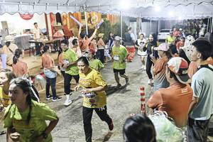 BIB: 
                            <button type="button" onclick="openModal(26305244)" class="btn btn-primary btn-sm float-right btn-popup" data-toggle="modal" data-target=".modal-high-quality">
                        <i class="fas fa-shopping-cart"></i> Add to Cart
                    </button>
                                            <button type="button" onclick="isThisMe(26305244, true)" class="btn btn-success btn-sm float-right btn-popup btn-isme hidden" data-toggle="tooltip" data-placement="bottom" title="นี่คือรูปของคุณใช่ไหม คลิกที่นี่เพื่อเอาเข้าอัลบั้ม">
                        <i class="fas fa-plus"></i> Add to album
                    </button>
                    <button type="button" onclick="isThisMe(26305244, false)" class="btn btn-warning btn-sm float-right btn-popup btn-isnotme hidden">
                        <i class="fas fa-ban"></i> Remove from album
                    </button>