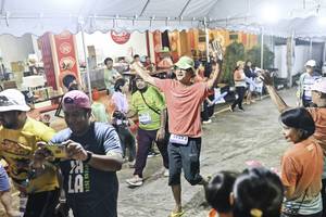 BIB: 
                            <button type="button" onclick="openModal(26305802)" class="btn btn-primary btn-sm float-right btn-popup" data-toggle="modal" data-target=".modal-high-quality">
                        <i class="fas fa-shopping-cart"></i> Add to Cart
                    </button>
                                            <button type="button" onclick="isThisMe(26305802, true)" class="btn btn-success btn-sm float-right btn-popup btn-isme hidden" data-toggle="tooltip" data-placement="bottom" title="นี่คือรูปของคุณใช่ไหม คลิกที่นี่เพื่อเอาเข้าอัลบั้ม">
                        <i class="fas fa-plus"></i> Add to album
                    </button>
                    <button type="button" onclick="isThisMe(26305802, false)" class="btn btn-warning btn-sm float-right btn-popup btn-isnotme hidden">
                        <i class="fas fa-ban"></i> Remove from album
                    </button>