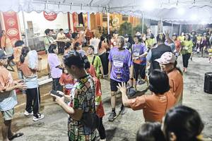 BIB: 
                            <button type="button" onclick="openModal(26305952)" class="btn btn-primary btn-sm float-right btn-popup" data-toggle="modal" data-target=".modal-high-quality">
                        <i class="fas fa-shopping-cart"></i> Add to Cart
                    </button>
                                            <button type="button" onclick="isThisMe(26305952, true)" class="btn btn-success btn-sm float-right btn-popup btn-isme hidden" data-toggle="tooltip" data-placement="bottom" title="นี่คือรูปของคุณใช่ไหม คลิกที่นี่เพื่อเอาเข้าอัลบั้ม">
                        <i class="fas fa-plus"></i> Add to album
                    </button>
                    <button type="button" onclick="isThisMe(26305952, false)" class="btn btn-warning btn-sm float-right btn-popup btn-isnotme hidden">
                        <i class="fas fa-ban"></i> Remove from album
                    </button>