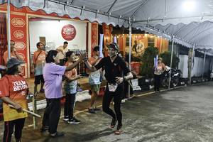 BIB: 
                            <button type="button" onclick="openModal(26304290)" class="btn btn-primary btn-sm float-right btn-popup" data-toggle="modal" data-target=".modal-high-quality">
                        <i class="fas fa-shopping-cart"></i> Add to Cart
                    </button>
                                            <button type="button" onclick="isThisMe(26304290, true)" class="btn btn-success btn-sm float-right btn-popup btn-isme hidden" data-toggle="tooltip" data-placement="bottom" title="นี่คือรูปของคุณใช่ไหม คลิกที่นี่เพื่อเอาเข้าอัลบั้ม">
                        <i class="fas fa-plus"></i> Add to album
                    </button>
                    <button type="button" onclick="isThisMe(26304290, false)" class="btn btn-warning btn-sm float-right btn-popup btn-isnotme hidden">
                        <i class="fas fa-ban"></i> Remove from album
                    </button>