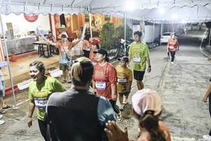 BIB: 
                            <button type="button" onclick="openModal(26306096)" class="btn btn-primary btn-sm float-right btn-popup" data-toggle="modal" data-target=".modal-high-quality">
                        <i class="fas fa-shopping-cart"></i> Add to Cart
                    </button>
                                            <button type="button" onclick="isThisMe(26306096, true)" class="btn btn-success btn-sm float-right btn-popup btn-isme hidden" data-toggle="tooltip" data-placement="bottom" title="นี่คือรูปของคุณใช่ไหม คลิกที่นี่เพื่อเอาเข้าอัลบั้ม">
                        <i class="fas fa-plus"></i> Add to album
                    </button>
                    <button type="button" onclick="isThisMe(26306096, false)" class="btn btn-warning btn-sm float-right btn-popup btn-isnotme hidden">
                        <i class="fas fa-ban"></i> Remove from album
                    </button>