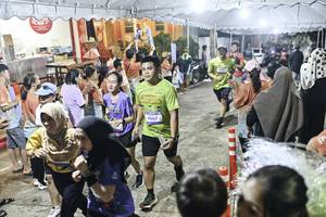 BIB: 
                            <button type="button" onclick="openModal(26305005)" class="btn btn-primary btn-sm float-right btn-popup" data-toggle="modal" data-target=".modal-high-quality">
                        <i class="fas fa-shopping-cart"></i> Add to Cart
                    </button>
                                            <button type="button" onclick="isThisMe(26305005, true)" class="btn btn-success btn-sm float-right btn-popup btn-isme hidden" data-toggle="tooltip" data-placement="bottom" title="นี่คือรูปของคุณใช่ไหม คลิกที่นี่เพื่อเอาเข้าอัลบั้ม">
                        <i class="fas fa-plus"></i> Add to album
                    </button>
                    <button type="button" onclick="isThisMe(26305005, false)" class="btn btn-warning btn-sm float-right btn-popup btn-isnotme hidden">
                        <i class="fas fa-ban"></i> Remove from album
                    </button>