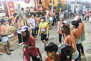 BIB: 
                            <button type="button" onclick="openModal(26305691)" class="btn btn-primary btn-sm float-right btn-popup" data-toggle="modal" data-target=".modal-high-quality">
                        <i class="fas fa-shopping-cart"></i> Add to Cart
                    </button>
                                            <button type="button" onclick="isThisMe(26305691, true)" class="btn btn-success btn-sm float-right btn-popup btn-isme hidden" data-toggle="tooltip" data-placement="bottom" title="นี่คือรูปของคุณใช่ไหม คลิกที่นี่เพื่อเอาเข้าอัลบั้ม">
                        <i class="fas fa-plus"></i> Add to album
                    </button>
                    <button type="button" onclick="isThisMe(26305691, false)" class="btn btn-warning btn-sm float-right btn-popup btn-isnotme hidden">
                        <i class="fas fa-ban"></i> Remove from album
                    </button>