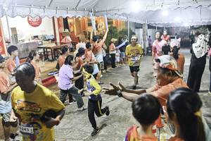 BIB: 
                            <button type="button" onclick="openModal(26304842)" class="btn btn-primary btn-sm float-right btn-popup" data-toggle="modal" data-target=".modal-high-quality">
                        <i class="fas fa-shopping-cart"></i> Add to Cart
                    </button>
                                            <button type="button" onclick="isThisMe(26304842, true)" class="btn btn-success btn-sm float-right btn-popup btn-isme hidden" data-toggle="tooltip" data-placement="bottom" title="นี่คือรูปของคุณใช่ไหม คลิกที่นี่เพื่อเอาเข้าอัลบั้ม">
                        <i class="fas fa-plus"></i> Add to album
                    </button>
                    <button type="button" onclick="isThisMe(26304842, false)" class="btn btn-warning btn-sm float-right btn-popup btn-isnotme hidden">
                        <i class="fas fa-ban"></i> Remove from album
                    </button>