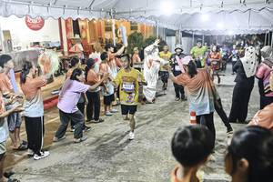 BIB: 
                            <button type="button" onclick="openModal(26304890)" class="btn btn-primary btn-sm float-right btn-popup" data-toggle="modal" data-target=".modal-high-quality">
                        <i class="fas fa-shopping-cart"></i> Add to Cart
                    </button>
                                            <button type="button" onclick="isThisMe(26304890, true)" class="btn btn-success btn-sm float-right btn-popup btn-isme hidden" data-toggle="tooltip" data-placement="bottom" title="นี่คือรูปของคุณใช่ไหม คลิกที่นี่เพื่อเอาเข้าอัลบั้ม">
                        <i class="fas fa-plus"></i> Add to album
                    </button>
                    <button type="button" onclick="isThisMe(26304890, false)" class="btn btn-warning btn-sm float-right btn-popup btn-isnotme hidden">
                        <i class="fas fa-ban"></i> Remove from album
                    </button>