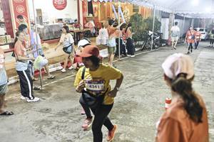 BIB: 
                            <button type="button" onclick="openModal(26306075)" class="btn btn-primary btn-sm float-right btn-popup" data-toggle="modal" data-target=".modal-high-quality">
                        <i class="fas fa-shopping-cart"></i> Add to Cart
                    </button>
                                            <button type="button" onclick="isThisMe(26306075, true)" class="btn btn-success btn-sm float-right btn-popup btn-isme hidden" data-toggle="tooltip" data-placement="bottom" title="นี่คือรูปของคุณใช่ไหม คลิกที่นี่เพื่อเอาเข้าอัลบั้ม">
                        <i class="fas fa-plus"></i> Add to album
                    </button>
                    <button type="button" onclick="isThisMe(26306075, false)" class="btn btn-warning btn-sm float-right btn-popup btn-isnotme hidden">
                        <i class="fas fa-ban"></i> Remove from album
                    </button>