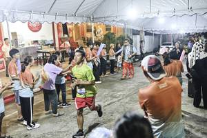 BIB: 
                            <button type="button" onclick="openModal(26305044)" class="btn btn-primary btn-sm float-right btn-popup" data-toggle="modal" data-target=".modal-high-quality">
                        <i class="fas fa-shopping-cart"></i> Add to Cart
                    </button>
                                            <button type="button" onclick="isThisMe(26305044, true)" class="btn btn-success btn-sm float-right btn-popup btn-isme hidden" data-toggle="tooltip" data-placement="bottom" title="นี่คือรูปของคุณใช่ไหม คลิกที่นี่เพื่อเอาเข้าอัลบั้ม">
                        <i class="fas fa-plus"></i> Add to album
                    </button>
                    <button type="button" onclick="isThisMe(26305044, false)" class="btn btn-warning btn-sm float-right btn-popup btn-isnotme hidden">
                        <i class="fas fa-ban"></i> Remove from album
                    </button>