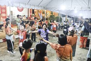 BIB: 
                            <button type="button" onclick="openModal(26305913)" class="btn btn-primary btn-sm float-right btn-popup" data-toggle="modal" data-target=".modal-high-quality">
                        <i class="fas fa-shopping-cart"></i> Add to Cart
                    </button>
                                            <button type="button" onclick="isThisMe(26305913, true)" class="btn btn-success btn-sm float-right btn-popup btn-isme hidden" data-toggle="tooltip" data-placement="bottom" title="นี่คือรูปของคุณใช่ไหม คลิกที่นี่เพื่อเอาเข้าอัลบั้ม">
                        <i class="fas fa-plus"></i> Add to album
                    </button>
                    <button type="button" onclick="isThisMe(26305913, false)" class="btn btn-warning btn-sm float-right btn-popup btn-isnotme hidden">
                        <i class="fas fa-ban"></i> Remove from album
                    </button>