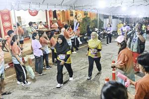 BIB: 
                            <button type="button" onclick="openModal(26305822)" class="btn btn-primary btn-sm float-right btn-popup" data-toggle="modal" data-target=".modal-high-quality">
                        <i class="fas fa-shopping-cart"></i> Add to Cart
                    </button>
                                            <button type="button" onclick="isThisMe(26305822, true)" class="btn btn-success btn-sm float-right btn-popup btn-isme hidden" data-toggle="tooltip" data-placement="bottom" title="นี่คือรูปของคุณใช่ไหม คลิกที่นี่เพื่อเอาเข้าอัลบั้ม">
                        <i class="fas fa-plus"></i> Add to album
                    </button>
                    <button type="button" onclick="isThisMe(26305822, false)" class="btn btn-warning btn-sm float-right btn-popup btn-isnotme hidden">
                        <i class="fas fa-ban"></i> Remove from album
                    </button>