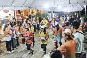 BIB: 
                            <button type="button" onclick="openModal(26305297)" class="btn btn-primary btn-sm float-right btn-popup" data-toggle="modal" data-target=".modal-high-quality">
                        <i class="fas fa-shopping-cart"></i> Add to Cart
                    </button>
                                            <button type="button" onclick="isThisMe(26305297, true)" class="btn btn-success btn-sm float-right btn-popup btn-isme hidden" data-toggle="tooltip" data-placement="bottom" title="นี่คือรูปของคุณใช่ไหม คลิกที่นี่เพื่อเอาเข้าอัลบั้ม">
                        <i class="fas fa-plus"></i> Add to album
                    </button>
                    <button type="button" onclick="isThisMe(26305297, false)" class="btn btn-warning btn-sm float-right btn-popup btn-isnotme hidden">
                        <i class="fas fa-ban"></i> Remove from album
                    </button>