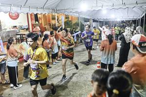 BIB: 
                            <button type="button" onclick="openModal(26304885)" class="btn btn-primary btn-sm float-right btn-popup" data-toggle="modal" data-target=".modal-high-quality">
                        <i class="fas fa-shopping-cart"></i> Add to Cart
                    </button>
                                            <button type="button" onclick="isThisMe(26304885, true)" class="btn btn-success btn-sm float-right btn-popup btn-isme hidden" data-toggle="tooltip" data-placement="bottom" title="นี่คือรูปของคุณใช่ไหม คลิกที่นี่เพื่อเอาเข้าอัลบั้ม">
                        <i class="fas fa-plus"></i> Add to album
                    </button>
                    <button type="button" onclick="isThisMe(26304885, false)" class="btn btn-warning btn-sm float-right btn-popup btn-isnotme hidden">
                        <i class="fas fa-ban"></i> Remove from album
                    </button>