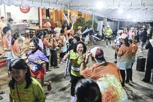 BIB: 
                            <button type="button" onclick="openModal(26305079)" class="btn btn-primary btn-sm float-right btn-popup" data-toggle="modal" data-target=".modal-high-quality">
                        <i class="fas fa-shopping-cart"></i> Add to Cart
                    </button>
                                            <button type="button" onclick="isThisMe(26305079, true)" class="btn btn-success btn-sm float-right btn-popup btn-isme hidden" data-toggle="tooltip" data-placement="bottom" title="นี่คือรูปของคุณใช่ไหม คลิกที่นี่เพื่อเอาเข้าอัลบั้ม">
                        <i class="fas fa-plus"></i> Add to album
                    </button>
                    <button type="button" onclick="isThisMe(26305079, false)" class="btn btn-warning btn-sm float-right btn-popup btn-isnotme hidden">
                        <i class="fas fa-ban"></i> Remove from album
                    </button>