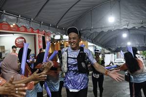 BIB: 
                            <button type="button" onclick="openModal(26304062)" class="btn btn-primary btn-sm float-right btn-popup" data-toggle="modal" data-target=".modal-high-quality">
                        <i class="fas fa-shopping-cart"></i> Add to Cart
                    </button>
                                            <button type="button" onclick="isThisMe(26304062, true)" class="btn btn-success btn-sm float-right btn-popup btn-isme hidden" data-toggle="tooltip" data-placement="bottom" title="นี่คือรูปของคุณใช่ไหม คลิกที่นี่เพื่อเอาเข้าอัลบั้ม">
                        <i class="fas fa-plus"></i> Add to album
                    </button>
                    <button type="button" onclick="isThisMe(26304062, false)" class="btn btn-warning btn-sm float-right btn-popup btn-isnotme hidden">
                        <i class="fas fa-ban"></i> Remove from album
                    </button>