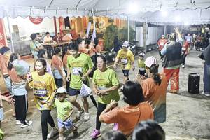 BIB: 
                            <button type="button" onclick="openModal(26305946)" class="btn btn-primary btn-sm float-right btn-popup" data-toggle="modal" data-target=".modal-high-quality">
                        <i class="fas fa-shopping-cart"></i> Add to Cart
                    </button>
                                            <button type="button" onclick="isThisMe(26305946, true)" class="btn btn-success btn-sm float-right btn-popup btn-isme hidden" data-toggle="tooltip" data-placement="bottom" title="นี่คือรูปของคุณใช่ไหม คลิกที่นี่เพื่อเอาเข้าอัลบั้ม">
                        <i class="fas fa-plus"></i> Add to album
                    </button>
                    <button type="button" onclick="isThisMe(26305946, false)" class="btn btn-warning btn-sm float-right btn-popup btn-isnotme hidden">
                        <i class="fas fa-ban"></i> Remove from album
                    </button>