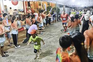 BIB: 
                            <button type="button" onclick="openModal(26304821)" class="btn btn-primary btn-sm float-right btn-popup" data-toggle="modal" data-target=".modal-high-quality">
                        <i class="fas fa-shopping-cart"></i> Add to Cart
                    </button>
                                            <button type="button" onclick="isThisMe(26304821, true)" class="btn btn-success btn-sm float-right btn-popup btn-isme hidden" data-toggle="tooltip" data-placement="bottom" title="นี่คือรูปของคุณใช่ไหม คลิกที่นี่เพื่อเอาเข้าอัลบั้ม">
                        <i class="fas fa-plus"></i> Add to album
                    </button>
                    <button type="button" onclick="isThisMe(26304821, false)" class="btn btn-warning btn-sm float-right btn-popup btn-isnotme hidden">
                        <i class="fas fa-ban"></i> Remove from album
                    </button>